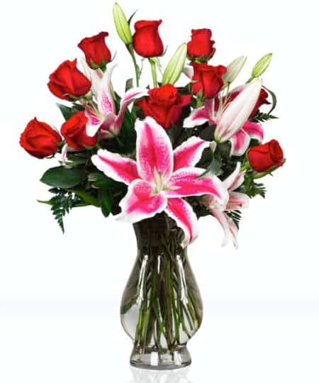 Red Equadorian roses, enhanced by fragrant dutch lilies
